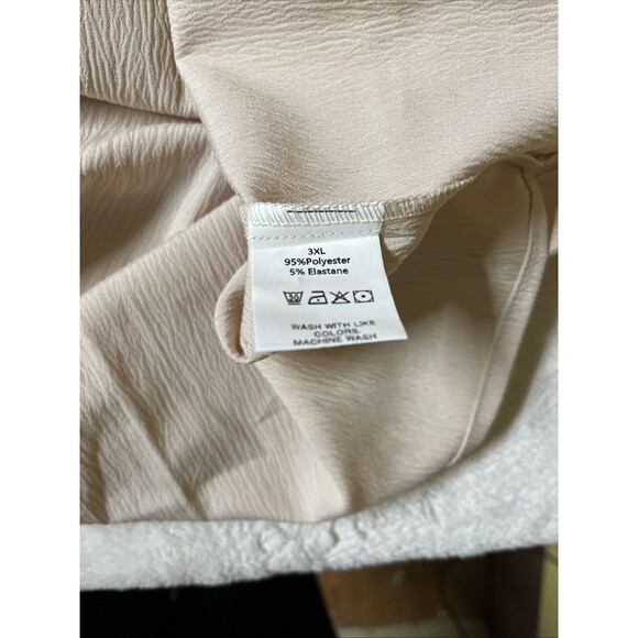 Women's Size 3XL Cream Sleeveess Blouse VNeck with Front Tie 100% Polyester - Picture 7 of 7